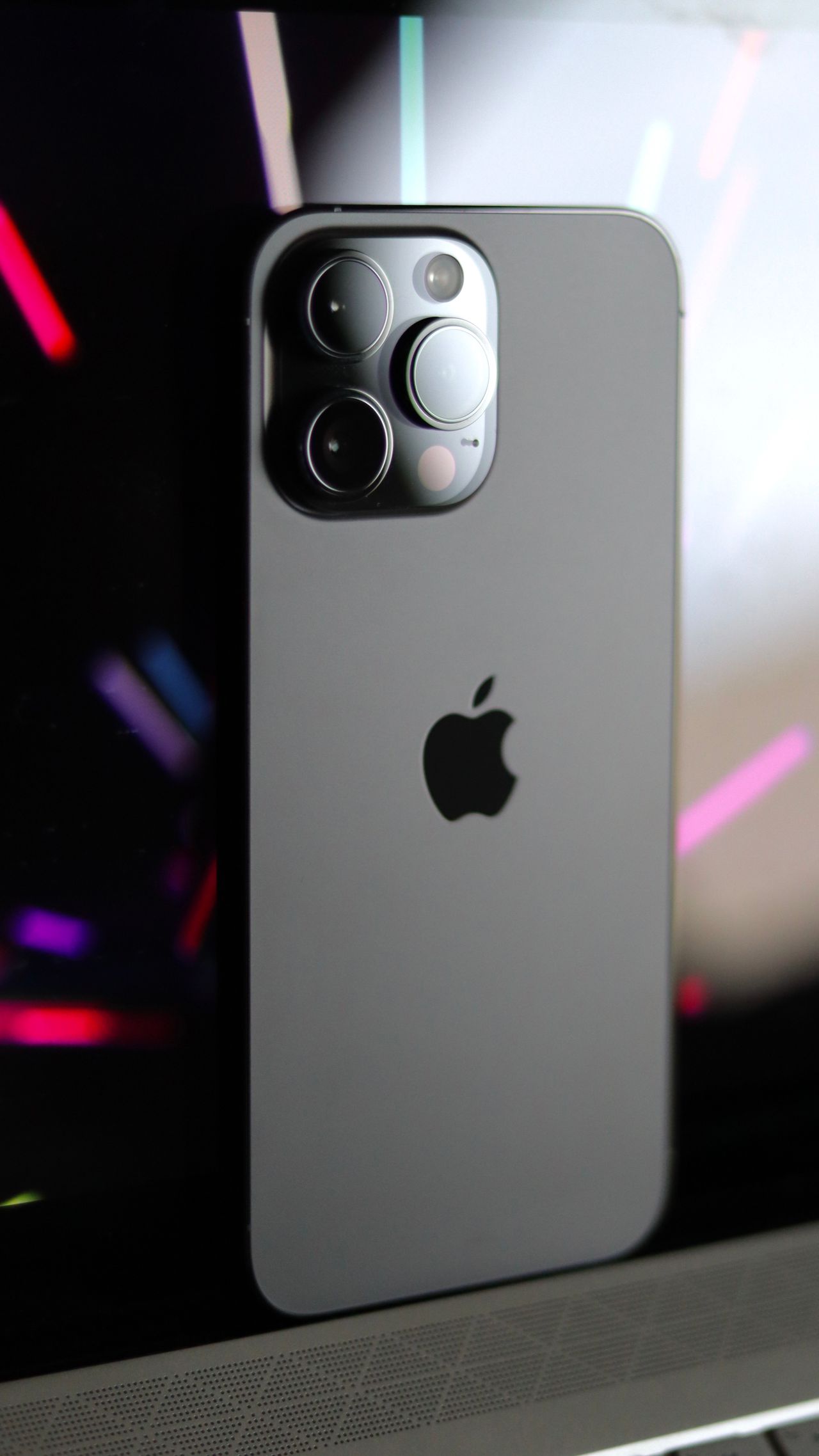 Apple iPhone 16 Pro Max Review