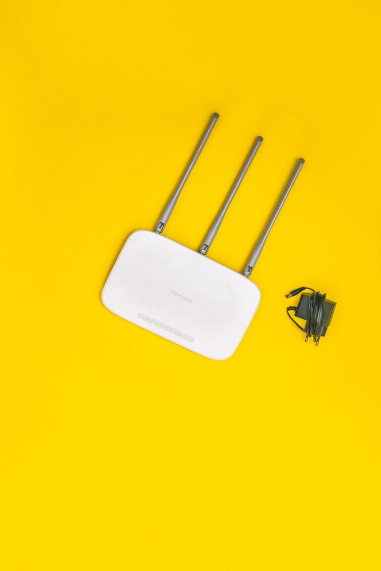 Bluetooth 5.4 vs. Wi-Fi 7: The Future of High-Speed Wireless Connectivity